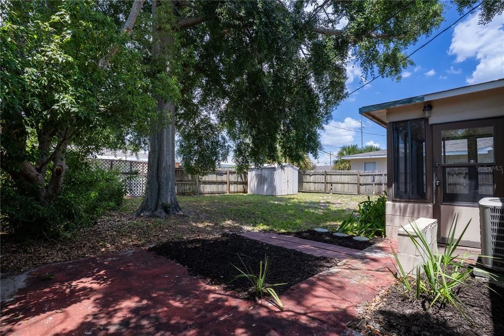 На продажу: $339,000 (3 спален, 2 ванн, 1080 Квадратных фут)