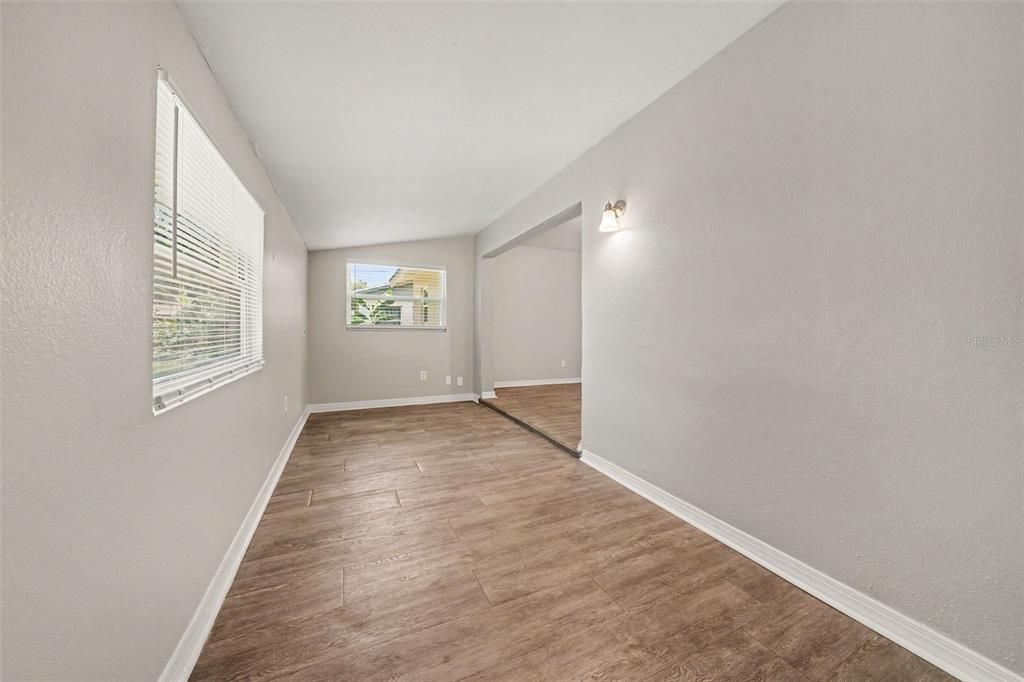 На продажу: $239,900 (3 спален, 2 ванн, 1171 Квадратных фут)