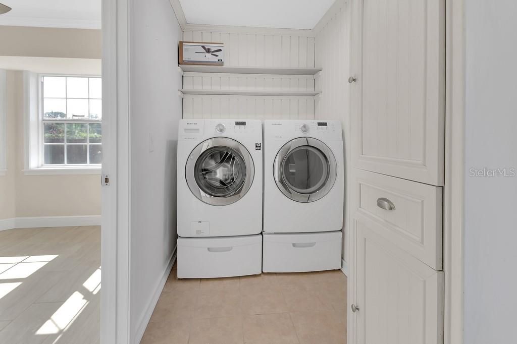 Activo con contrato: $349,900 (3 camas, 2 baños, 1636 Pies cuadrados)