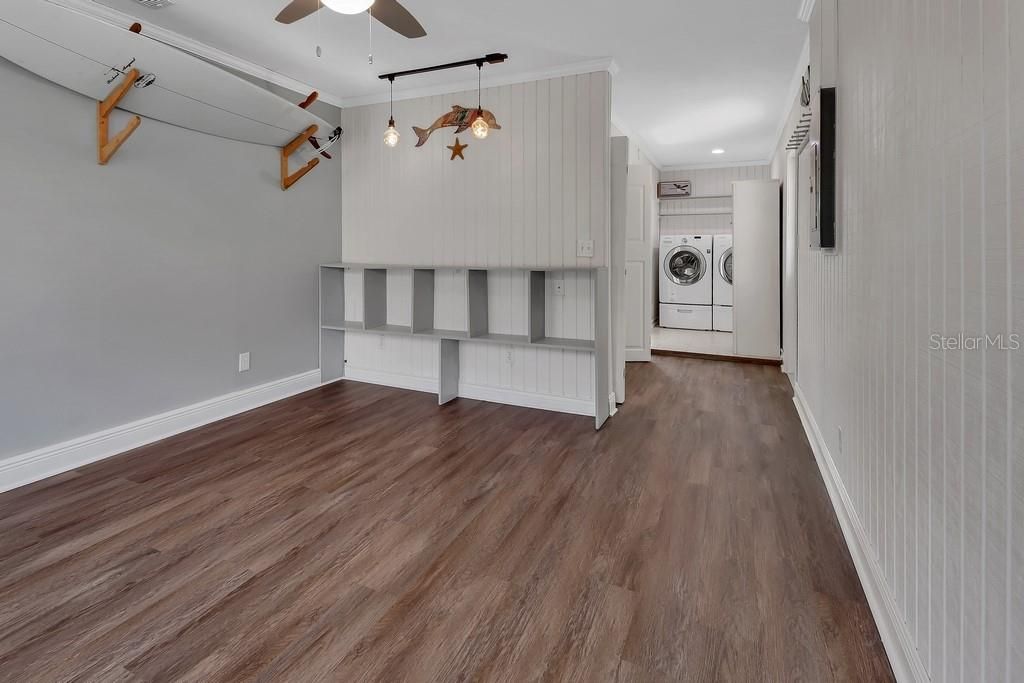 Activo con contrato: $349,900 (3 camas, 2 baños, 1636 Pies cuadrados)