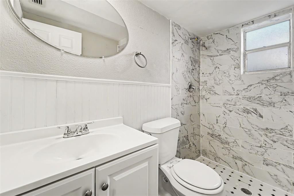 На продажу: $249,900 (3 спален, 2 ванн, 1332 Квадратных фут)
