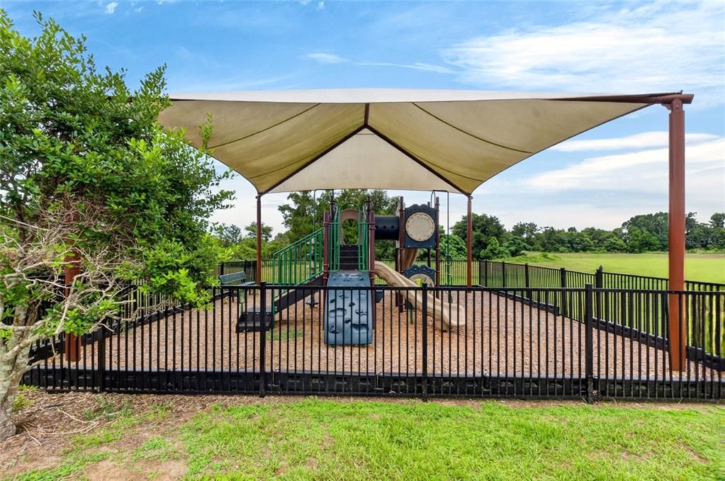 На продажу: $355,000 (3 спален, 2 ванн, 1644 Квадратных фут)