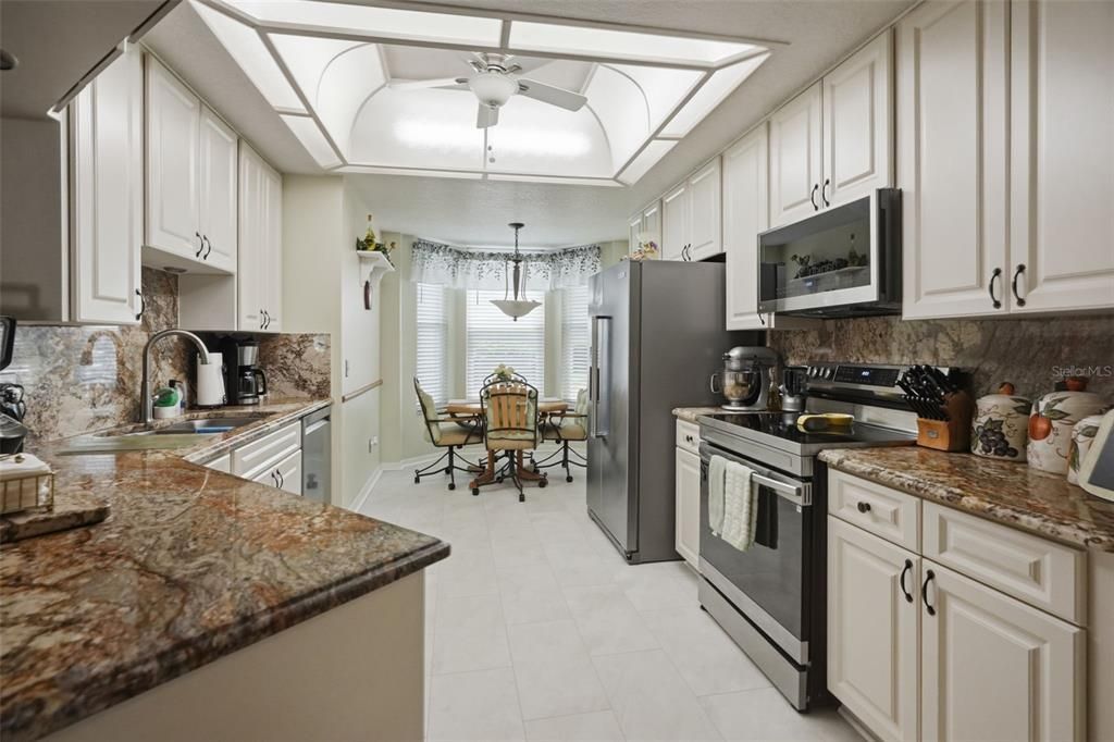 En Venta: $485,000 (4 camas, 2 baños, 2009 Pies cuadrados)
