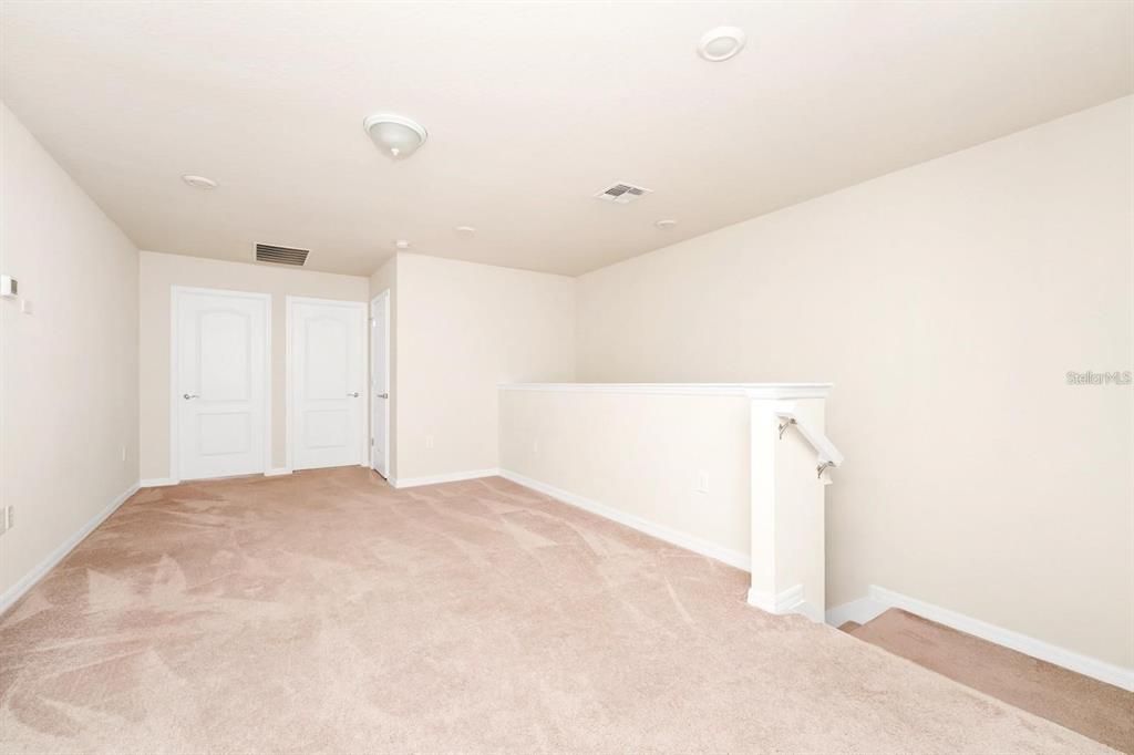 For Sale: $380,000 (5 beds, 4 baths, 2281 Square Feet)