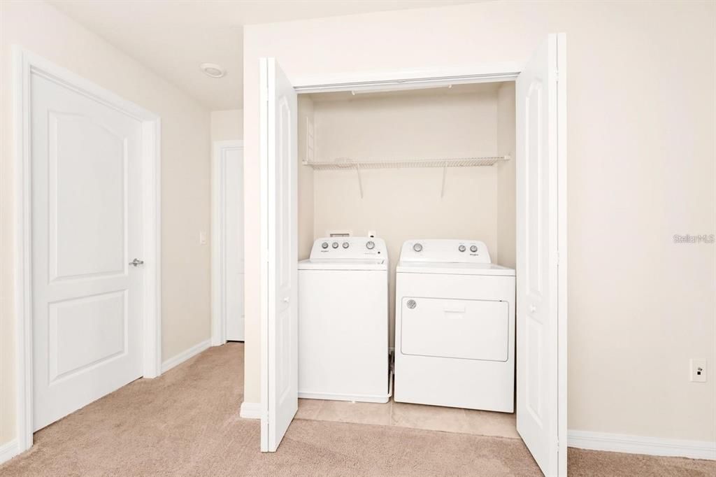 For Sale: $380,000 (5 beds, 4 baths, 2281 Square Feet)
