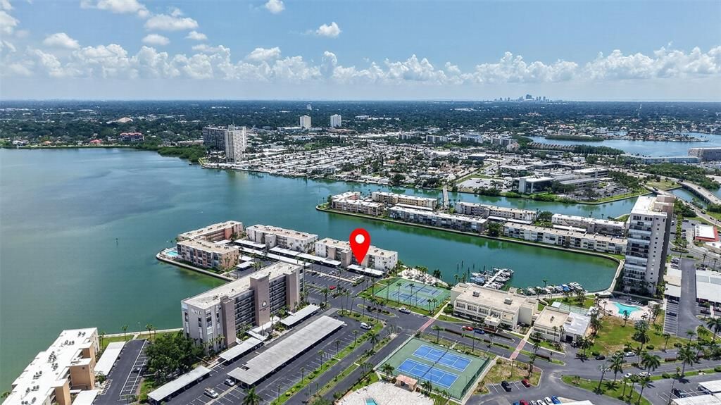 На продажу: $175,000 (1 спален, 1 ванн, 600 Квадратных фут)