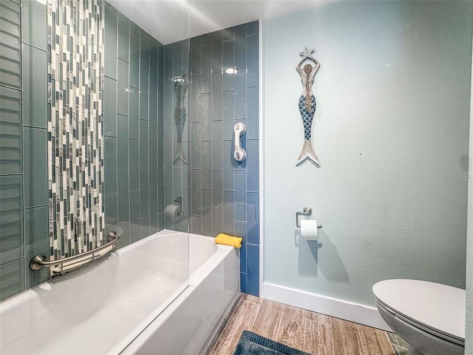В аренду: $2,400 (1 спален, 1 ванн, 885 Квадратных фут)