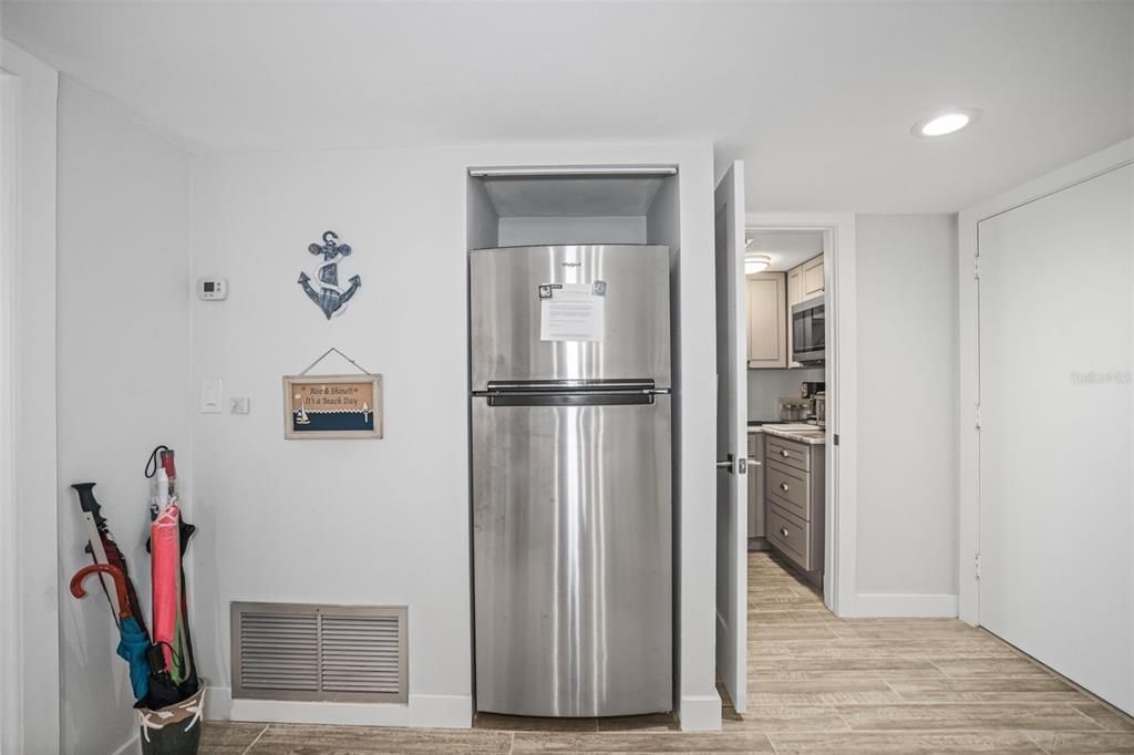 В аренду: $2,400 (1 спален, 1 ванн, 885 Квадратных фут)