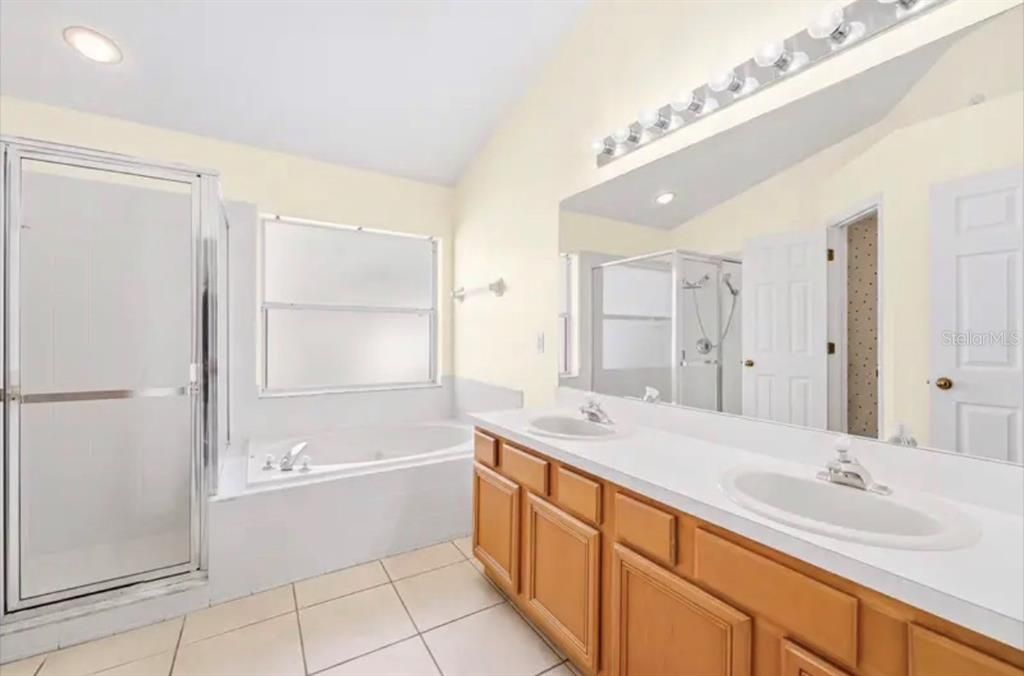 En Venta: $450,000 (3 camas, 2 baños, 1907 Pies cuadrados)