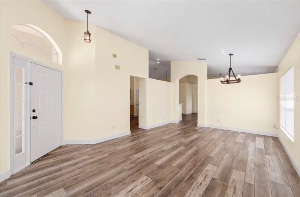 En Venta: $450,000 (3 camas, 2 baños, 1907 Pies cuadrados)