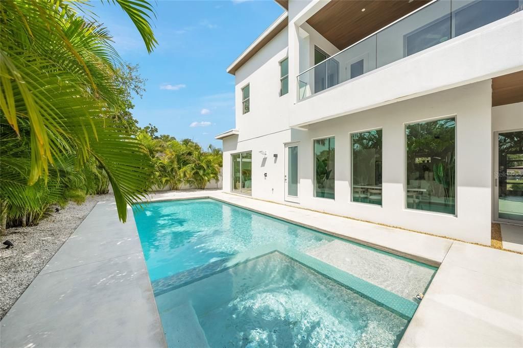 For Sale: $2,250,000 (6 beds, 6 baths, 3931 Square Feet)