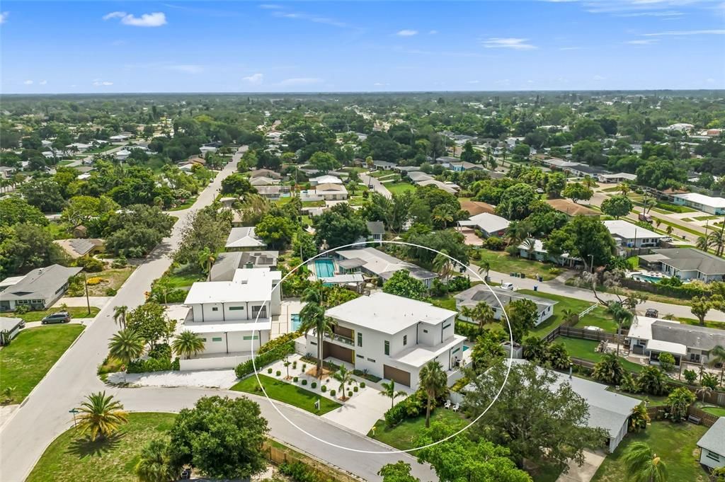 For Sale: $2,250,000 (6 beds, 6 baths, 3931 Square Feet)