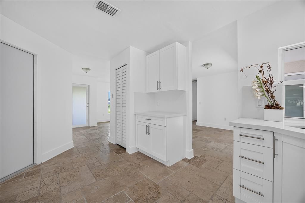 На продажу: $465,000 (3 спален, 2 ванн, 1626 Квадратных фут)