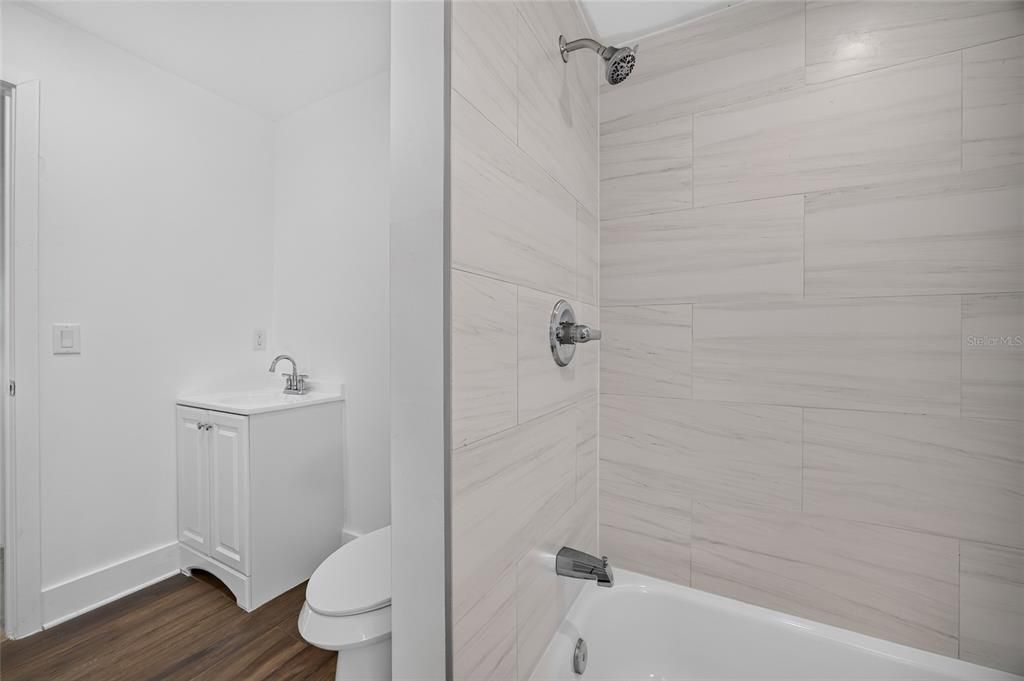 На продажу: $465,000 (3 спален, 2 ванн, 1626 Квадратных фут)