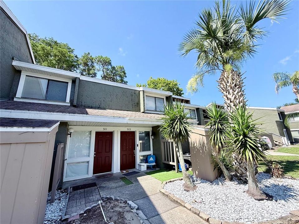 For Sale: $159,900 (2 beds, 1 baths, 999 Square Feet)
