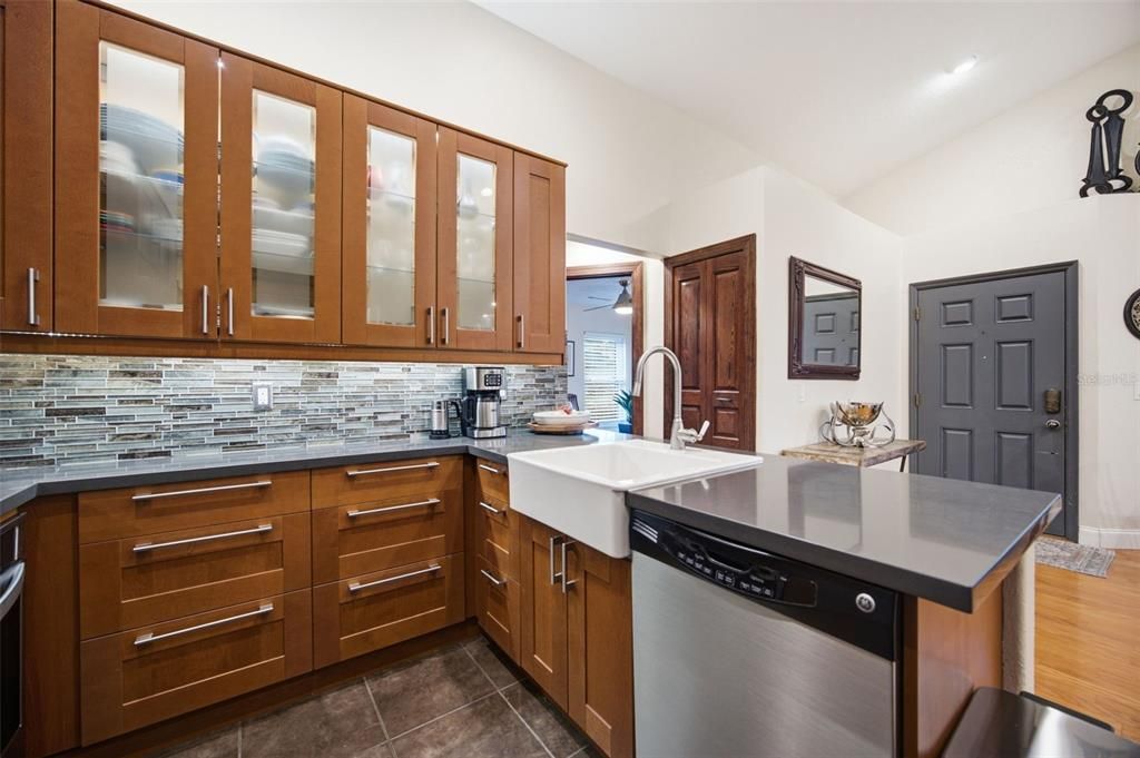 На продажу: $259,900 (3 спален, 2 ванн, 1080 Квадратных фут)