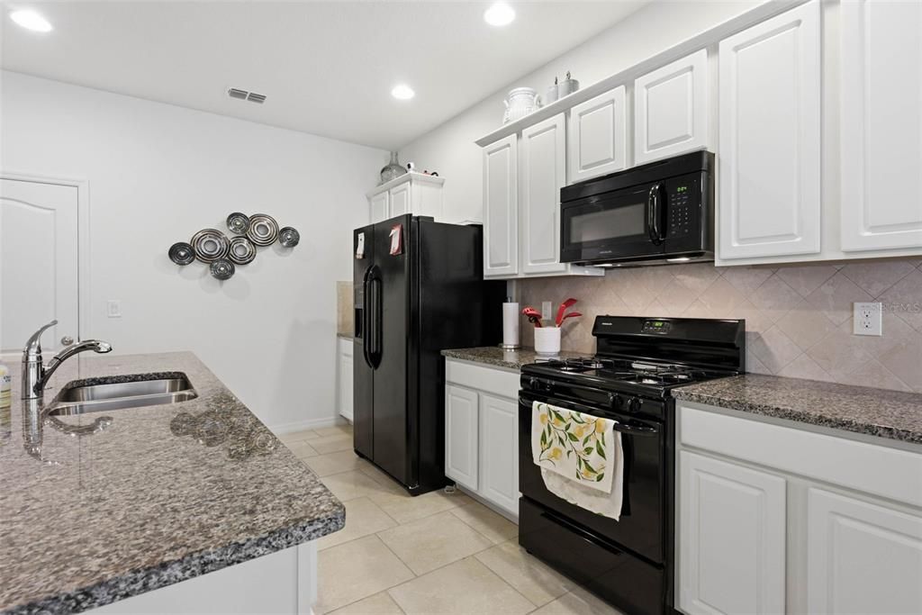 En Venta: $409,900 (5 camas, 5 baños, 2460 Pies cuadrados)