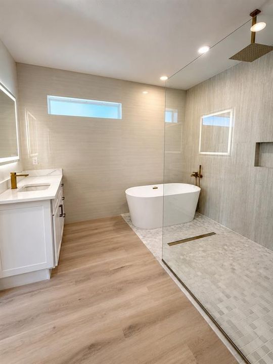 На продажу: $329,900 (4 спален, 2 ванн, 1863 Квадратных фут)