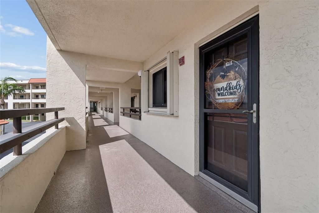 En Venta: $439,000 (2 camas, 2 baños, 1040 Pies cuadrados)