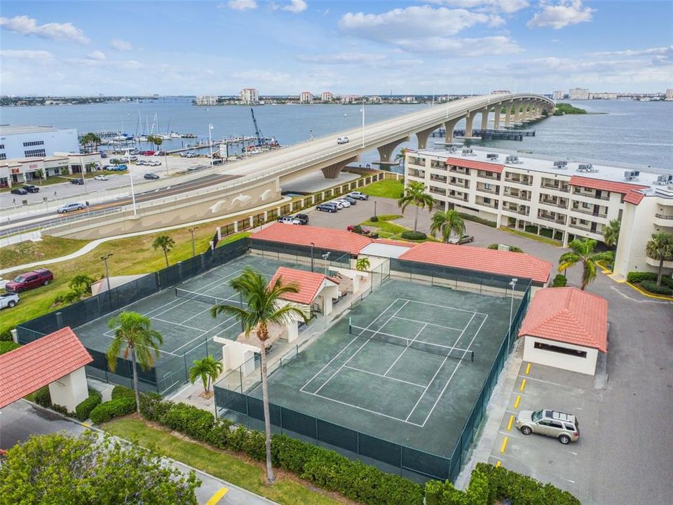 En Venta: $439,000 (2 camas, 2 baños, 1040 Pies cuadrados)