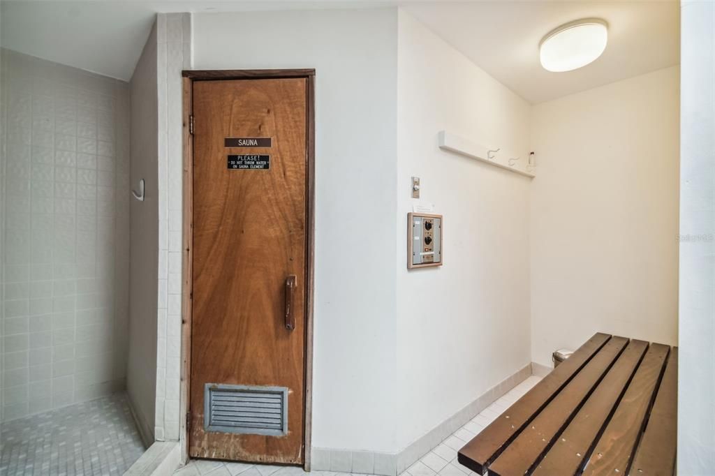 En Venta: $439,000 (2 camas, 2 baños, 1040 Pies cuadrados)