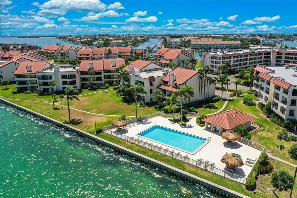 En Venta: $439,000 (2 camas, 2 baños, 1040 Pies cuadrados)