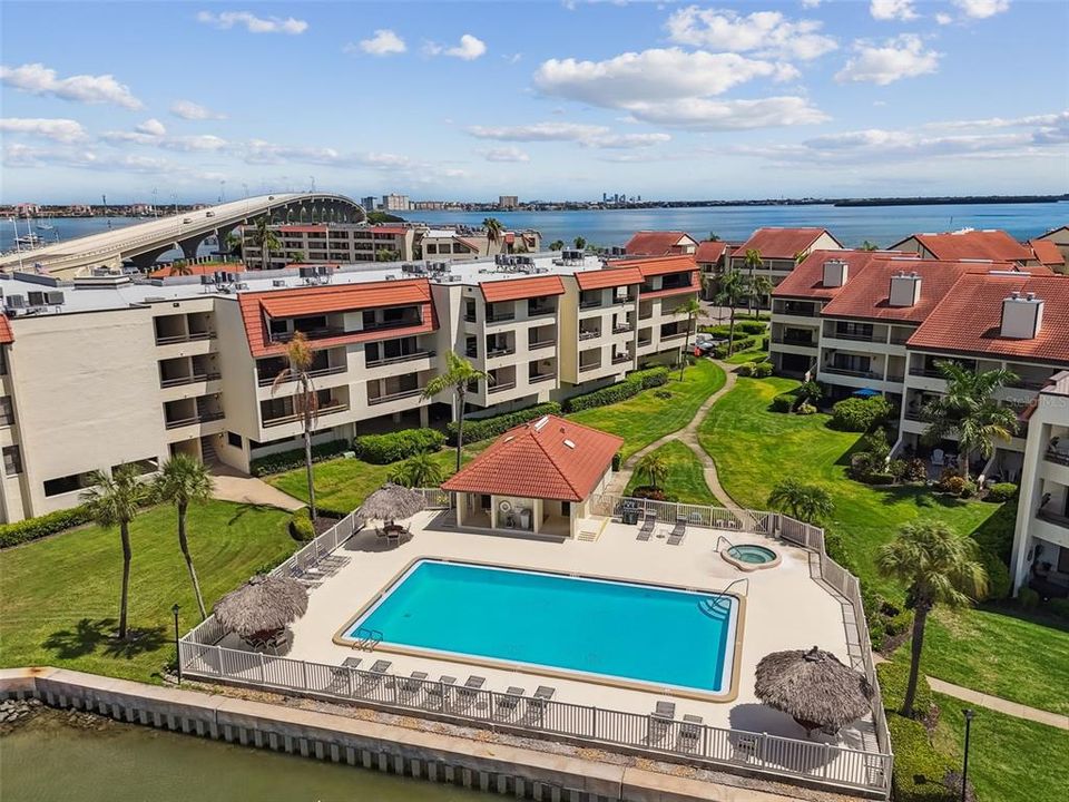 En Venta: $439,000 (2 camas, 2 baños, 1040 Pies cuadrados)