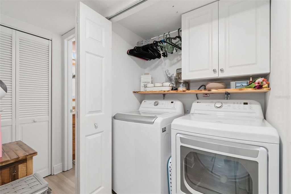 En Venta: $439,000 (2 camas, 2 baños, 1040 Pies cuadrados)