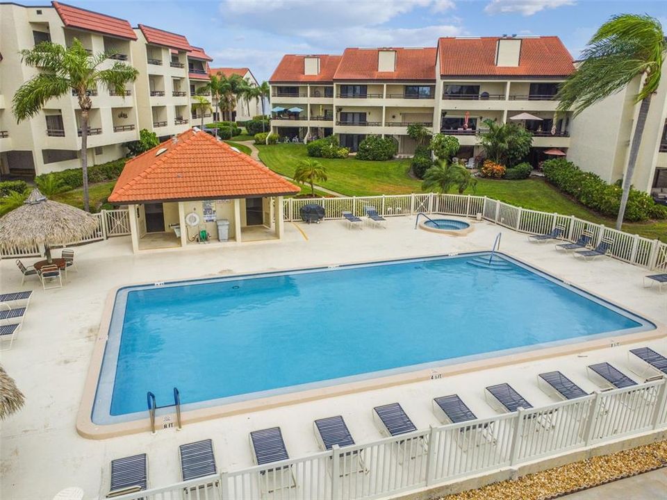 En Venta: $439,000 (2 camas, 2 baños, 1040 Pies cuadrados)