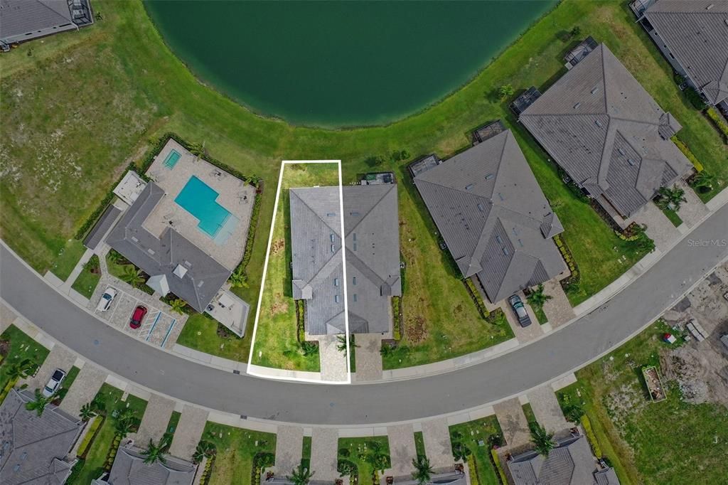 На продажу: $399,999 (2 спален, 2 ванн, 1575 Квадратных фут)