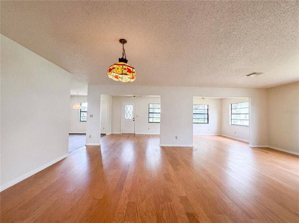 Activo con contrato: $160,000 (2 camas, 2 baños, 1878 Pies cuadrados)