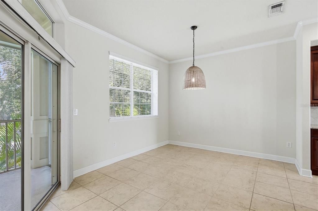En Venta: $420,000 (2 camas, 2 baños, 2009 Pies cuadrados)