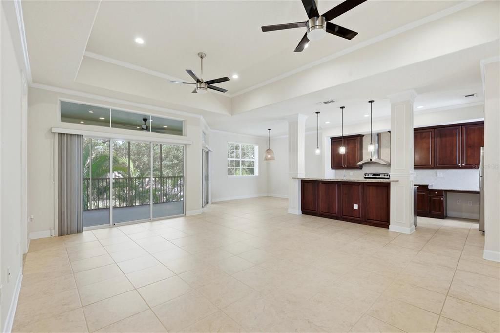 En Venta: $420,000 (2 camas, 2 baños, 2009 Pies cuadrados)