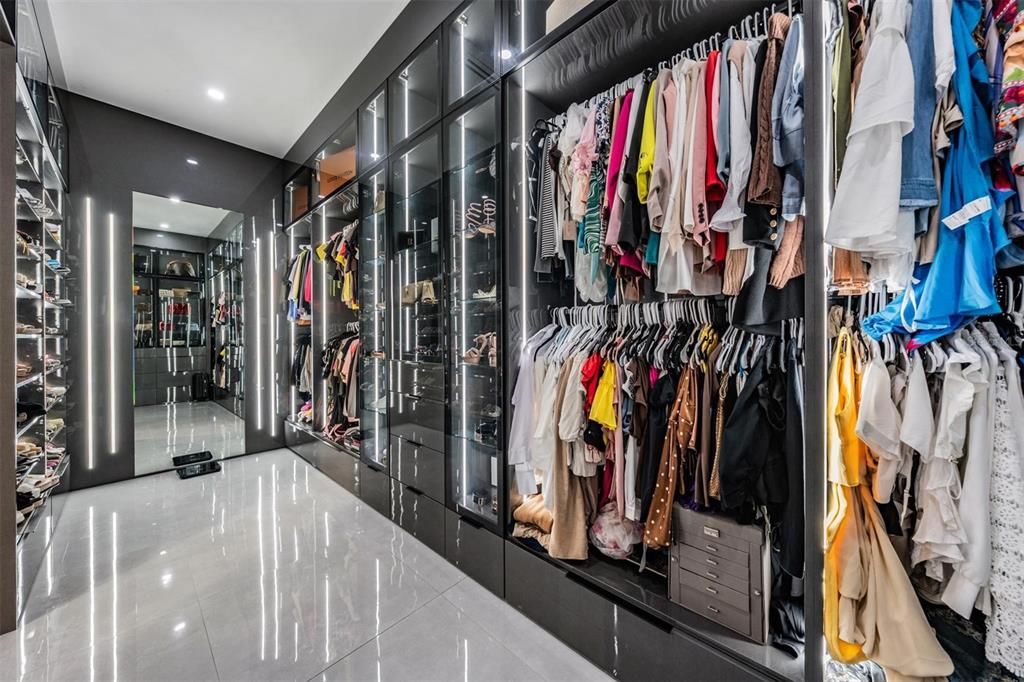 En Venta: $5,985,000 (6 camas, 7 baños, 7421 Pies cuadrados)