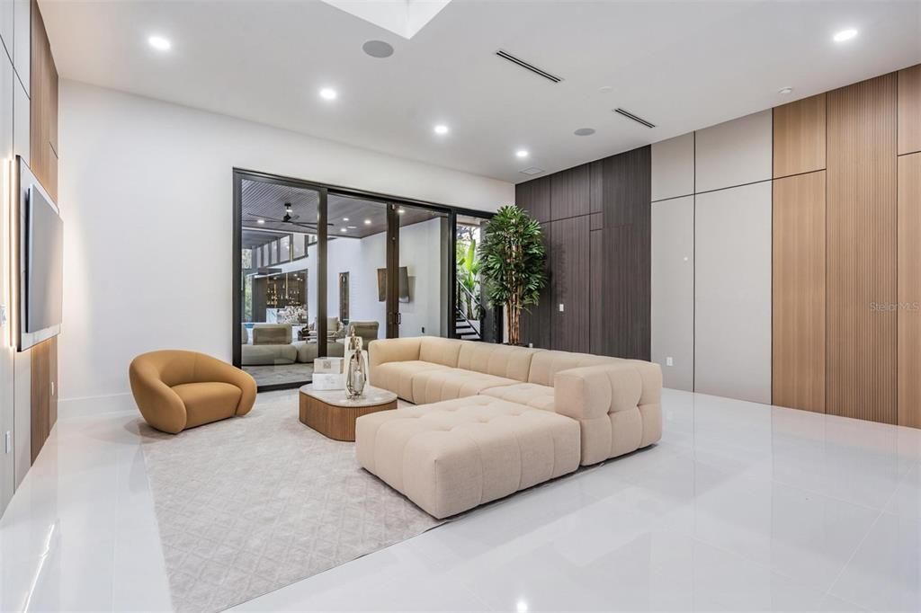 En Venta: $5,985,000 (6 camas, 7 baños, 7421 Pies cuadrados)