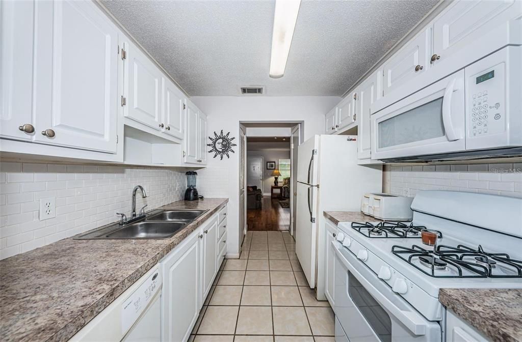 En Renta: $1,395 (1 camas, 1 baños, 745 Pies cuadrados)