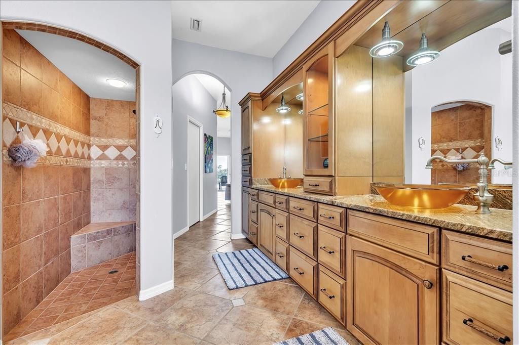 На продажу: $725,000 (3 спален, 2 ванн, 2909 Квадратных фут)