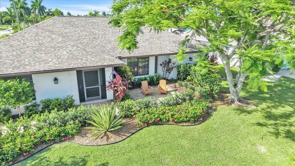 En Venta: $425,000 (3 camas, 2 baños, 2030 Pies cuadrados)