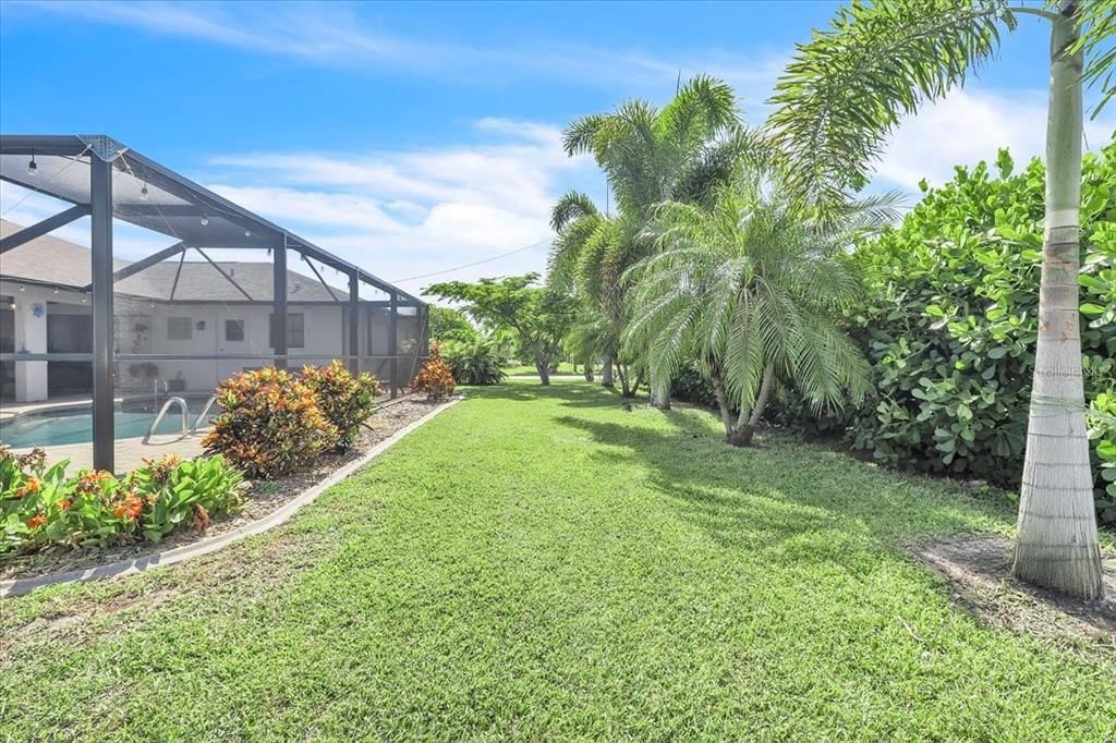 En Venta: $425,000 (3 camas, 2 baños, 2030 Pies cuadrados)