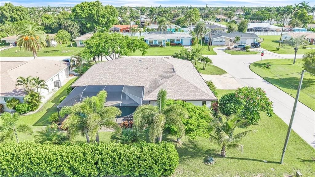 En Venta: $425,000 (3 camas, 2 baños, 2030 Pies cuadrados)