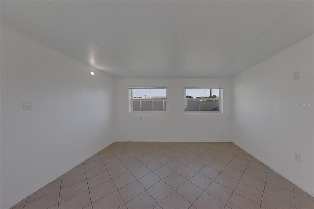 В аренду: $2,600 (3 спален, 2 ванн, 1484 Квадратных фут)