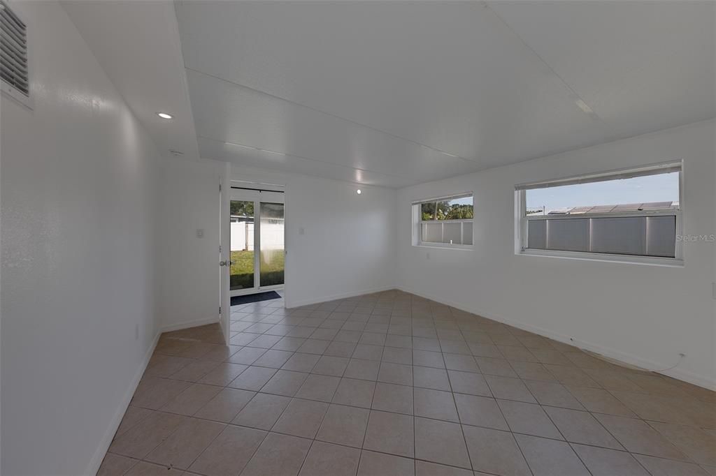 В аренду: $2,600 (3 спален, 2 ванн, 1484 Квадратных фут)
