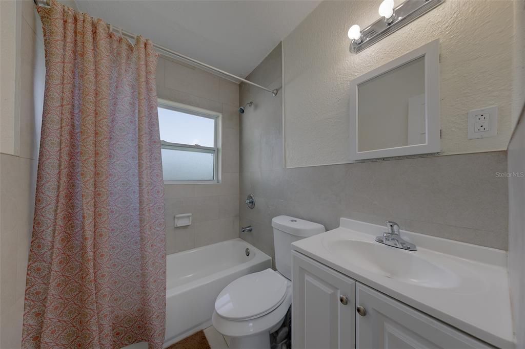 В аренду: $2,600 (3 спален, 2 ванн, 1484 Квадратных фут)
