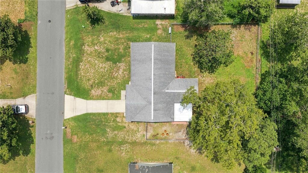 For Sale: $179,900 (2 beds, 1 baths, 1008 Square Feet)