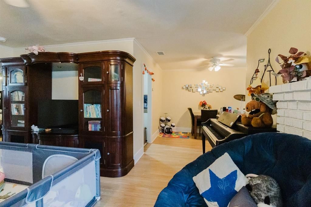 На продажу: $379,000 (0 спален, 0 ванн, 1170 Квадратных фут)