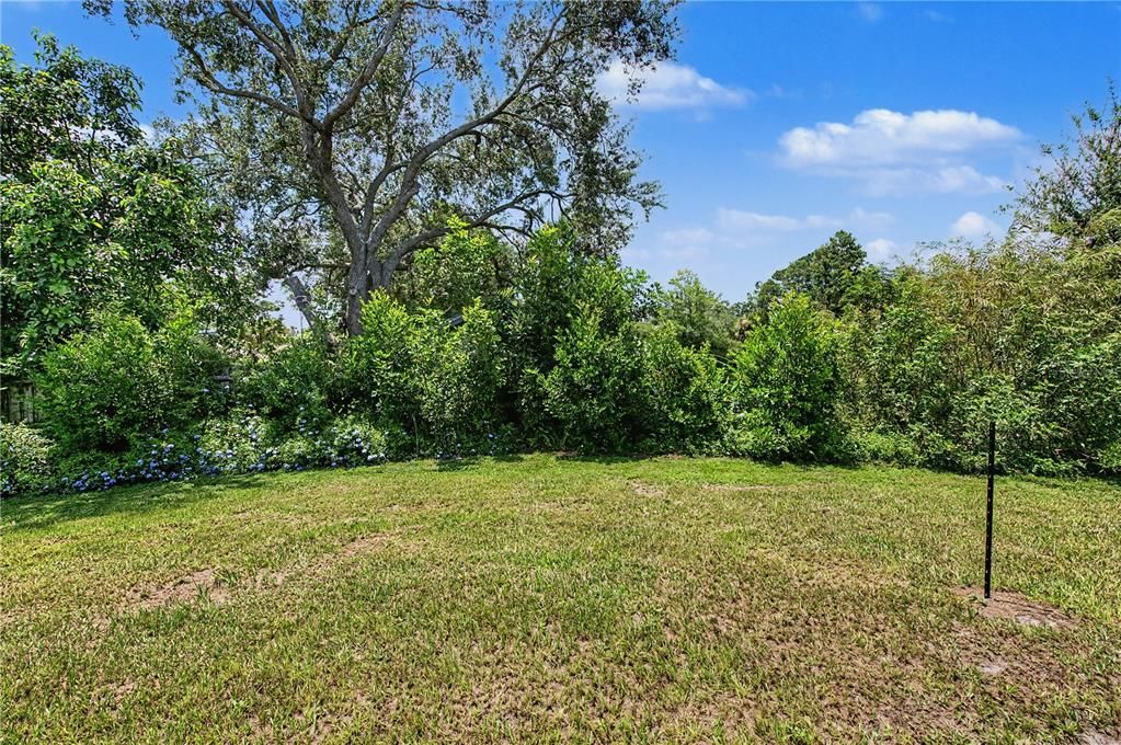 For Sale: $300,000 (3 beds, 2 baths, 1330 Square Feet)