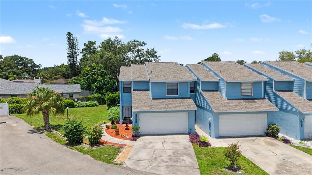 For Sale: $300,000 (3 beds, 2 baths, 1330 Square Feet)