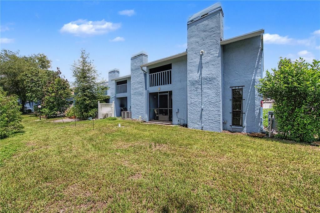 For Sale: $300,000 (3 beds, 2 baths, 1330 Square Feet)