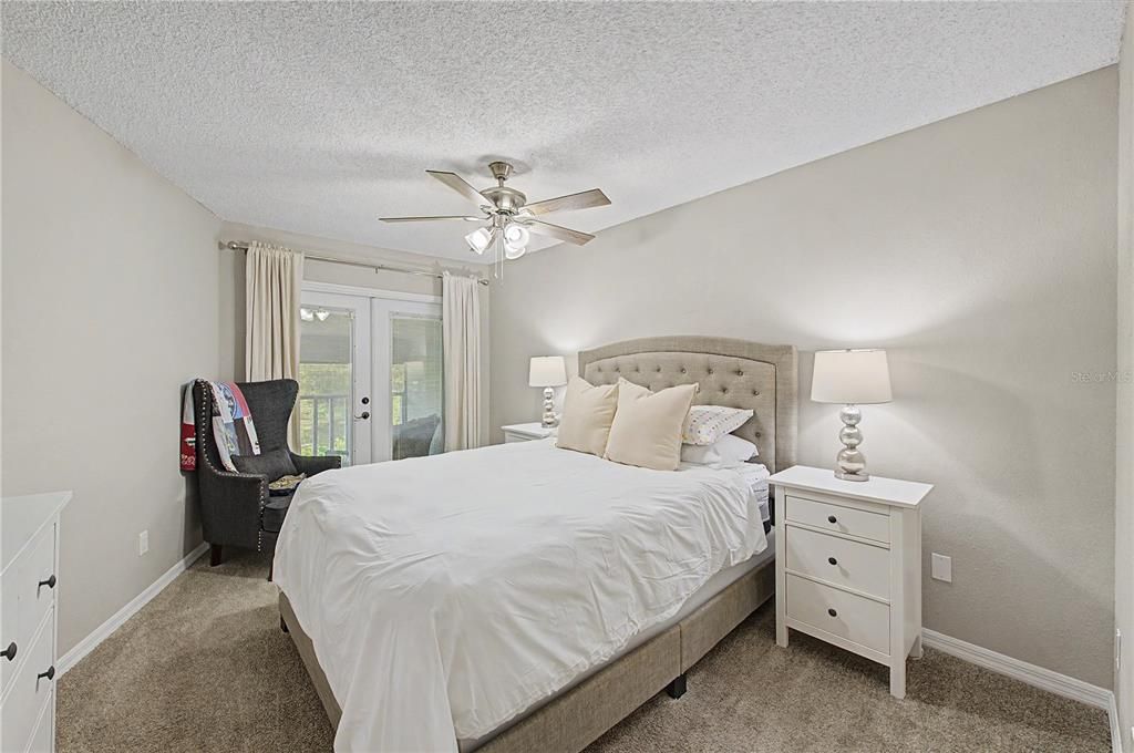 For Sale: $300,000 (3 beds, 2 baths, 1330 Square Feet)
