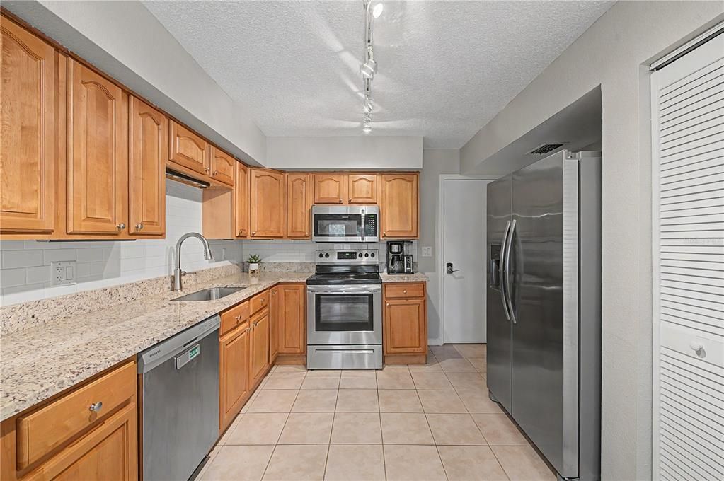 For Sale: $300,000 (3 beds, 2 baths, 1330 Square Feet)